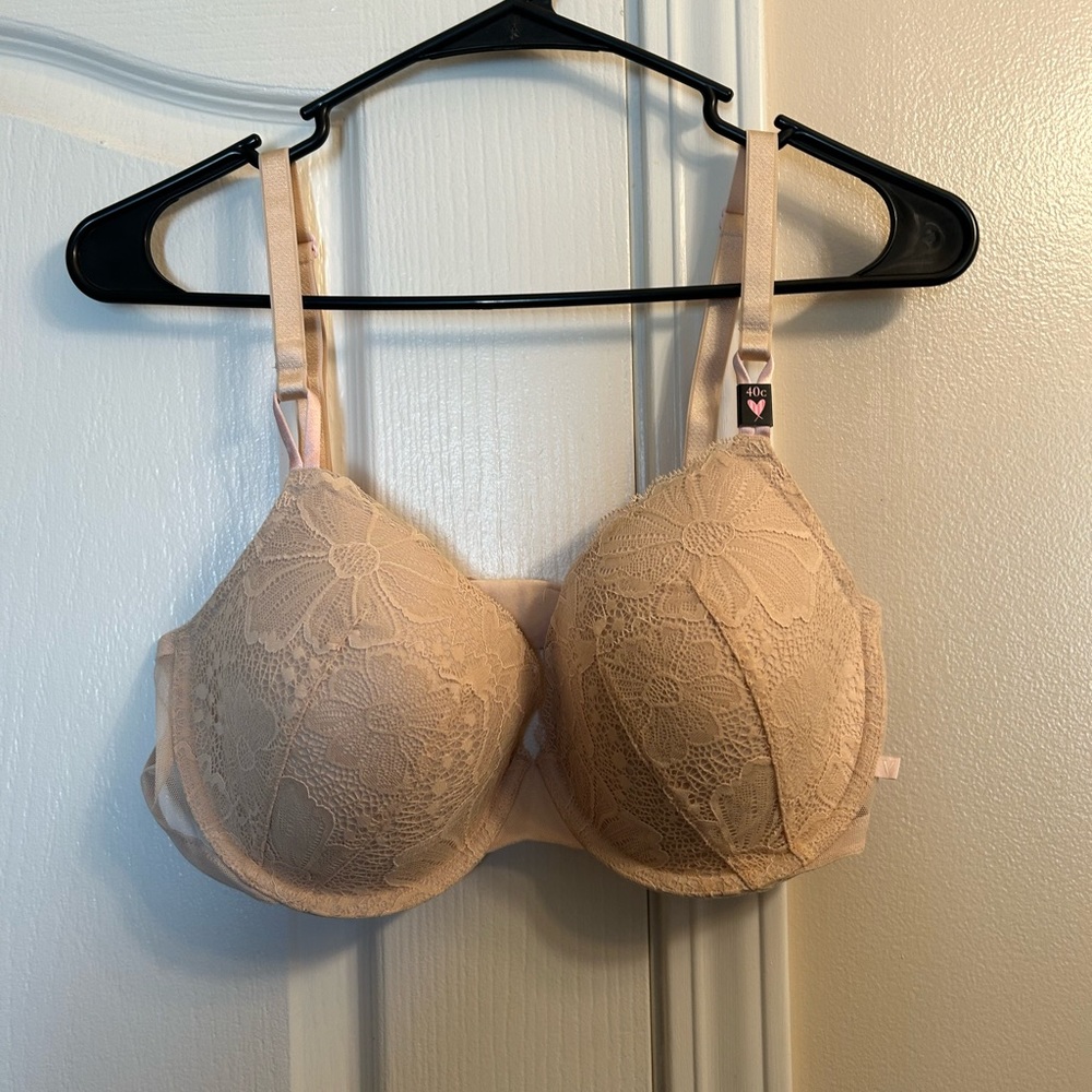 New Victorias Secret Bra